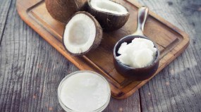 coconuts-coconut-oil-on-chopping-board-1296x728_0